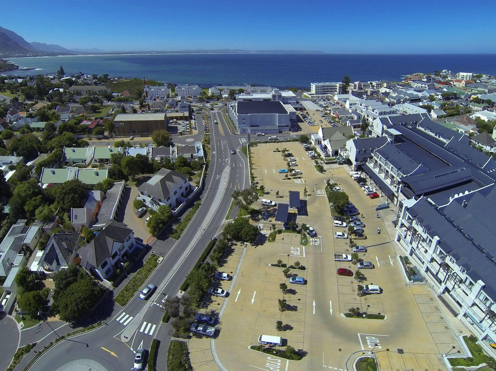 Whale Coast All-Suite-Hotel - Dcc Hotel Group Hermanus Exterior photo